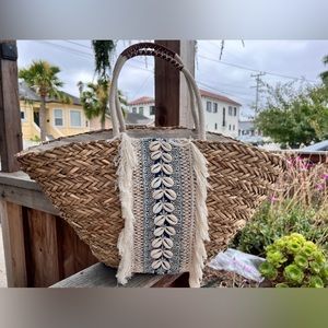 Sun N’ Sand summer beach women tote with shells